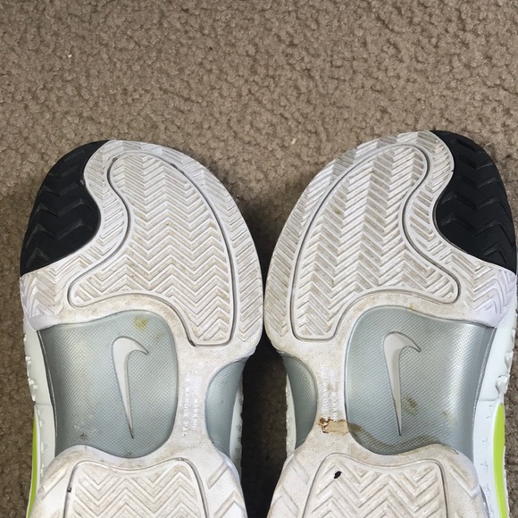 Nike Air max shoes - Picture 4 of 8